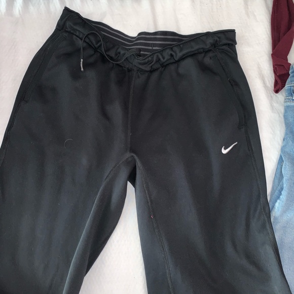 NIKE pro Sweatpants. - Picture 2 of 2